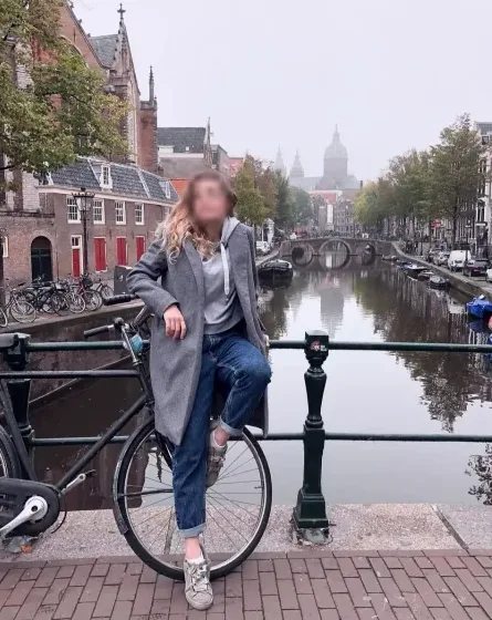 Annika, 35
