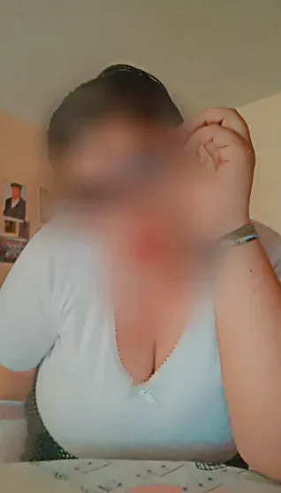 Charlotte, 35