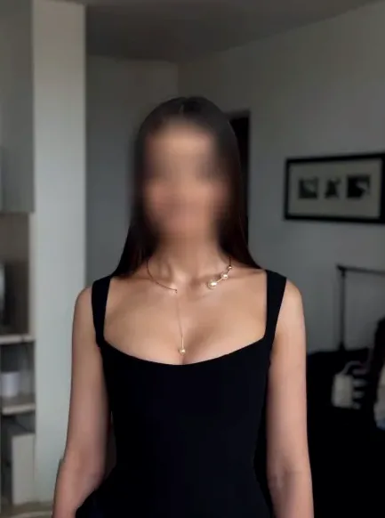 Diana, 38