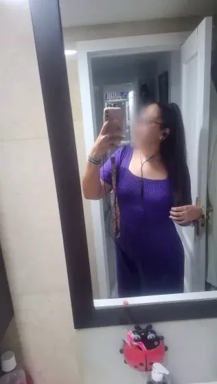 Kira, 34