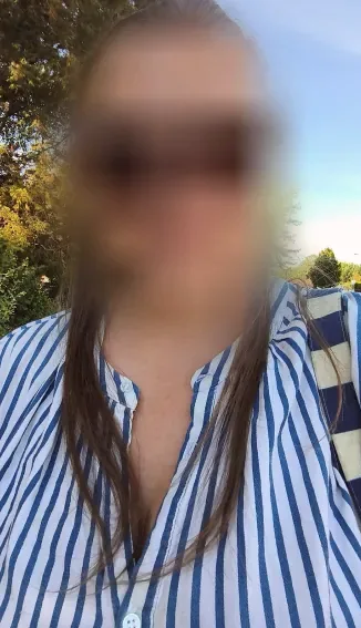 Leonie, 34