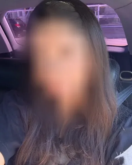 Lucia, 28