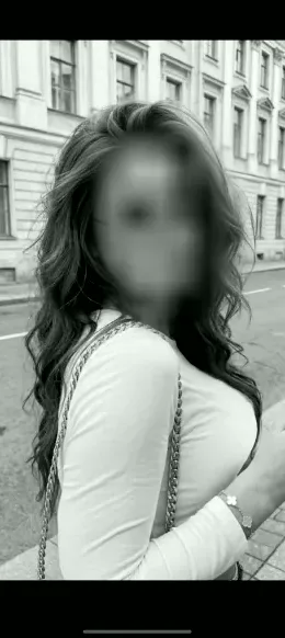Mia, 29