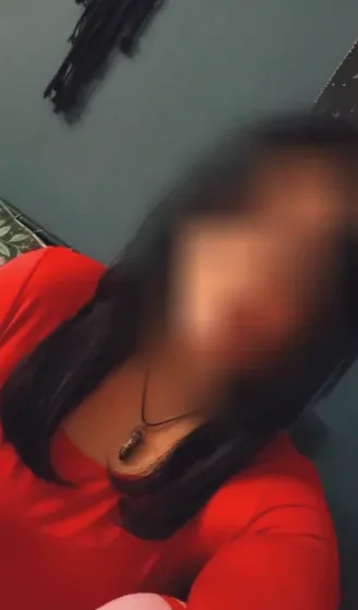 Sarah, 30