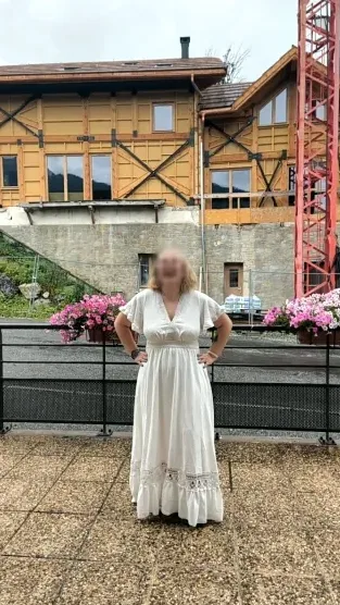 Simone, 28