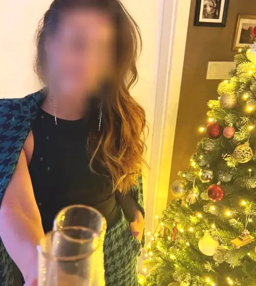 Theresa, 35
